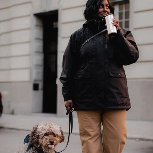 Astrid Wild Scandinavian Outdoor Emma Shell Jacket in Black - Picture 2 of 13